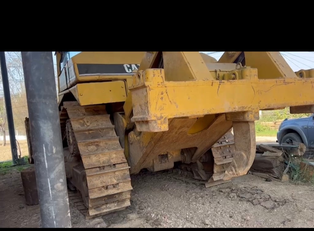 รถแทรกเตอร์ CAT D7H ตีนไก่ ใช้งานดี มีทะบียน ราคา1,450,000 