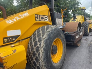 ขายรถบด10ตัน jcb ใช้งานดี มีทะเบียน ราคาถูกดี 9.8แสน