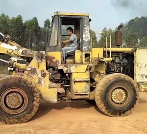 ขายรถตักรวม2คัน cat950b กับ cat920 รวม2คัน ใช้งานได้ ใบซื้อขาย ราคา385,000