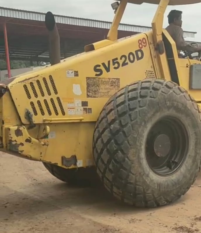 รถบด sakai sv520D ใช้งานดี มีทะเบียน ราคา1,350,000