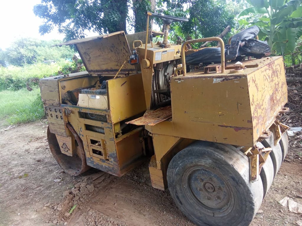 ขายรถบด4ตัน komatsu ใช้งานได้ ใบซื้อขาย ราคา149,000