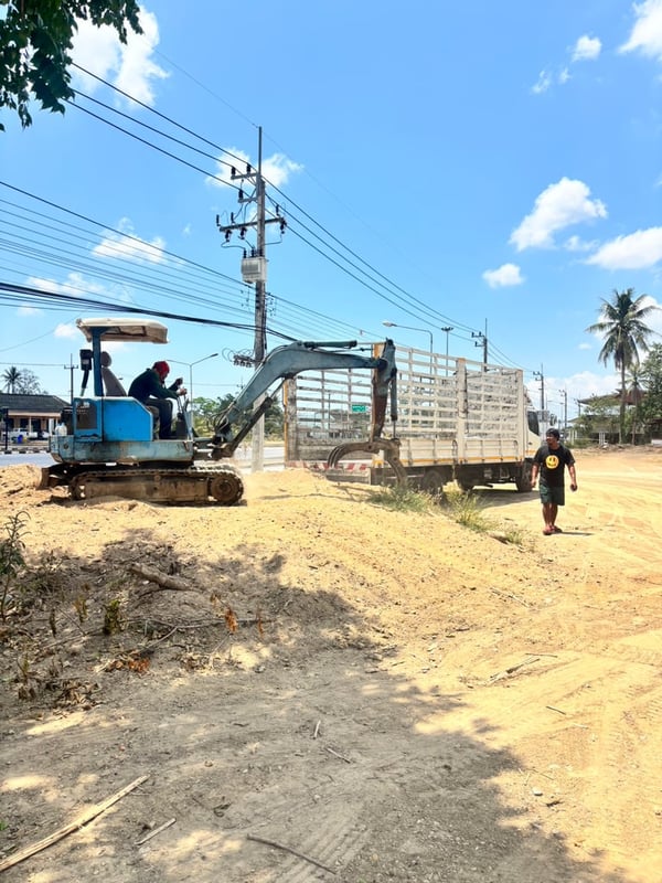 รถแม็คโครkobelco sk028 หัวคีป ใช้งานดี ใบซื้อvาย ราคาถูกดีๆๆ1400,00