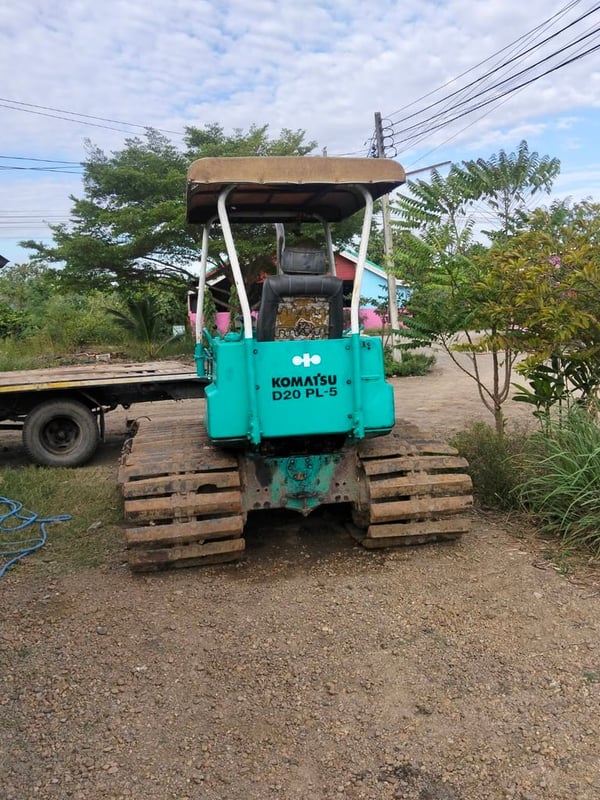 ขายรถแทรกเตอร์komatsu D20p-5ตีนเป็ด ใบ70cm.ใช้ฃานดี ราคา175,000 ขายรถแทรกเตอร์komatsu D20p-5ตีนเป็ด ใบ70cm.ใช้ฃานดี ราคา175,000