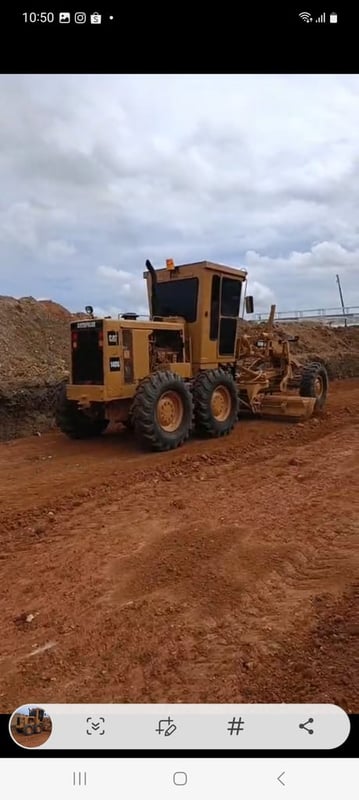 ให่เช่ารถแทรกเตอร์D5 D4 D2 รถแม็คโคร รถบด 4ตัน 10ตัน รถเกรดเดอร์ รถไถ รถ6ล้อดั้ม