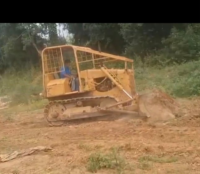 รถแทรกเตอร์CAT D4Eตีนไก่ ใช้งานได้ ใบซื้อvาย ราคาถูกดีๆๆ170,000 รถแทรกเตอร์CAT D4Eตีนไก่ ใช้งานได้ ใบซื้อvาย ราคาถูกดีๆๆ170,000