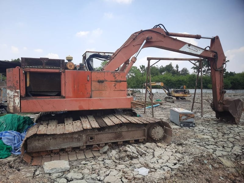 ขายแม็คโครkobelco 120 รุ่นเก่ามีไลแย็ก ใบซื้อvายใช้งานได้ ราคา165,000