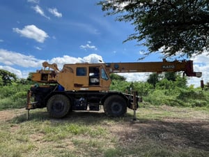 ขายรถเครน 20ตัน kato  kr20-h ใช้งานได้ดีมาก ใบซื้อขาย ราคาถูกดี399,000