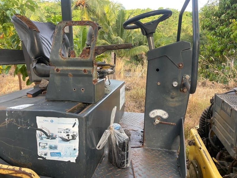 ขายรถบดหน้าเหล็กหลังเหล็ก. BOMAG WB135 ใช้งานดี ใบซื้อขายราคา2.6แสน