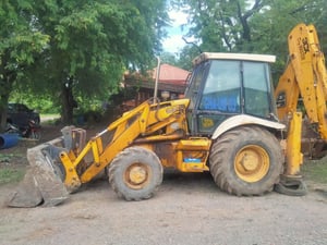 ขายรถหน้าตักหลังขุดJcb 3cx ใช้งานได้ปดติ มีทะเบียน ราคา28,5000าคา ขายรถหน้าตักหลังขุดJcb 3cx ใช้งานได้ปดติ มีทะเบียน ราคา28,5000าคา