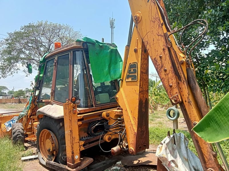 รถหน้าตักหลังขุด JCB 3CX ใช้งานดี มีทะเบียน ราคา2.6แสน รถหน้าตักหลังขุด JCB 3CX ใช้งานดี มีทะเบียน ราคา2.6แสน