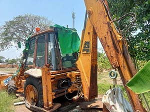 รถหน้าตักหลังขุด JCB 3CX ใช้งานดี มีทะเบียน ราคา2.6แสน รถหน้าตักหลังขุด JCB 3CX ใช้งานดี มีทะเบียน ราคา2.6แสน