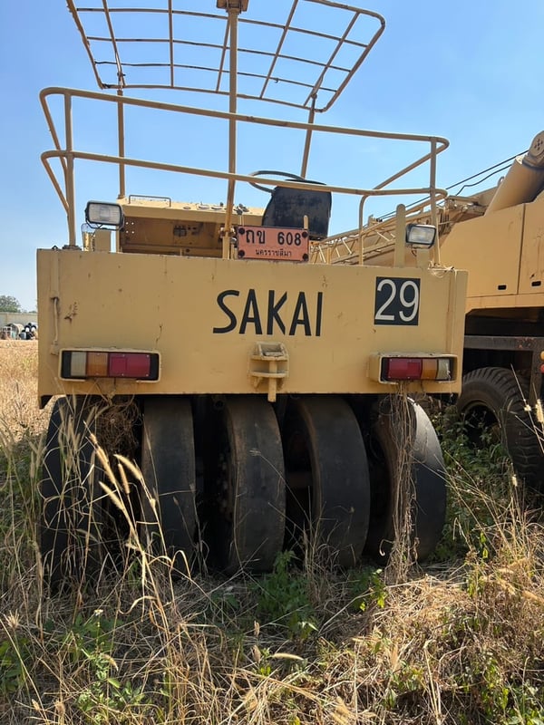  ขายรถบดsakai ts200 ใช้งานดี มี้ล่มทะเบียน ราคา 550,000