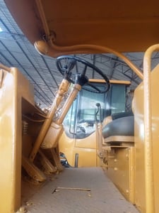 ขายรถตักล้อยยาง cat 920 ใช้งานได้ดี ใบซื้อขาย ราคา3.5แสน ขายรถตักล้อยยาง cat 920 ใช้งานได้ดี ใบซื้อขาย ราคา3.5แสน