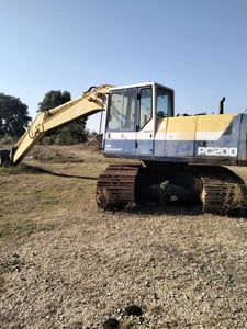 รถแม็คโครkomatsu pc200-5 ใช้งานได้ ใบซื้อvายราคา290,000