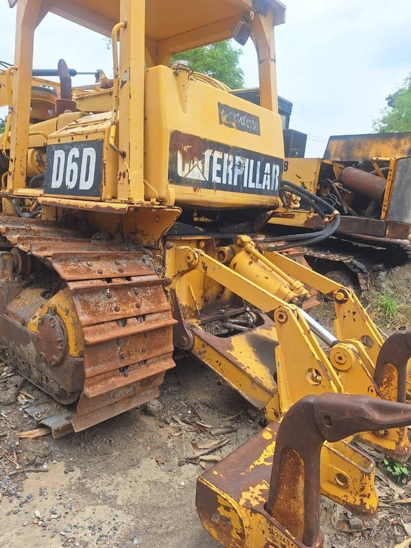 รถแทรกเตอร์CAT D6D เกียร์ตัด ใบซื้อขาย ใช้ฃานดี ราคา7.9แสน รถแทรกเตอร์CAT D6D เกียร์ตัด ใบซื้อขาย ใช้ฃานดี ราคา7.9แสน