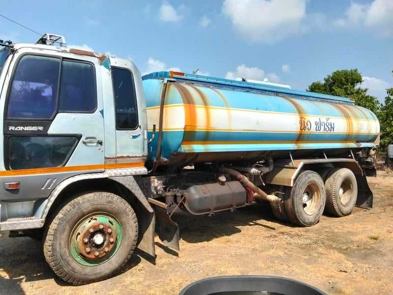 รถ10ล้อน้ำhino 180แรงho7c ใช้งานได้ดี มีทะเบียน ราคา500,000