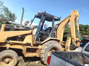 รถหน้าตัก หลังขุด CAT 428B ใช้งานได้ ใบซื้อขาย ราคา195,000