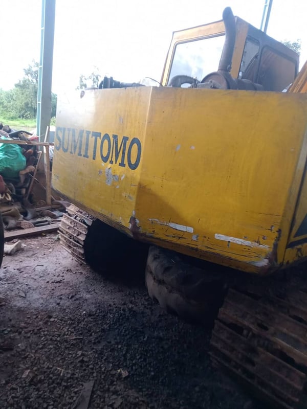 ขายรถแม็คโคร sumitomo f2 ใช้งานดี มาก ใบซื้อขาย ราคาถูกดี2.6แสน