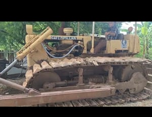 รถแทรกเตอร์cat D4D ตีนเป็ด ใช้งานดี ใบซื้อvาย ราถูกดี2.2แสน