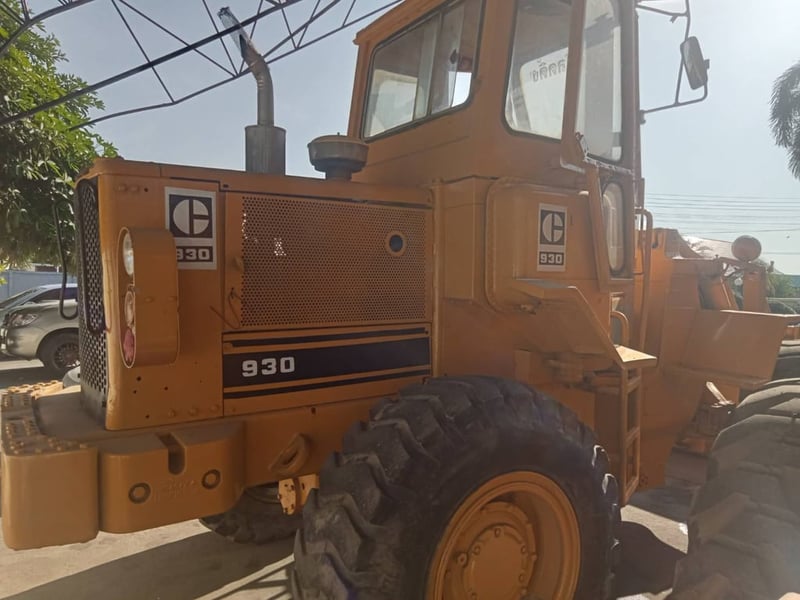 ขายรถตักล้อยางcat 930 ใบซื้อขาย ใช้งานดี ราคา3.9แสน