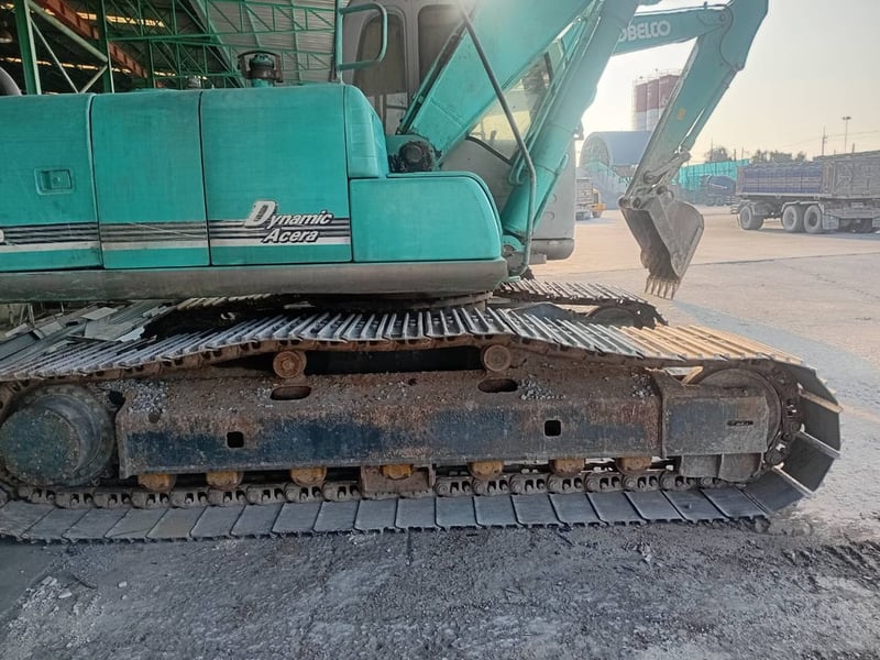 รถแม็คโครkobelco sk 200-6มีทะเบียน ใช้งานดี ราคา690,000