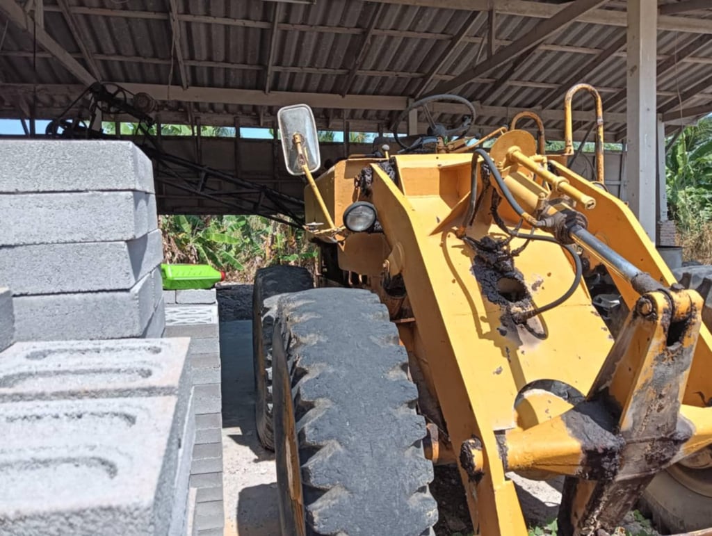 ขายรถตักล้อยางkomatsu jh30 ใช้งานดี ใบซื้อขายราคา1.5แสน ขายรถตักล้อยางkomatsu jh30 ใช้งานดี ใบซื้อขายราคา1.5แสน
