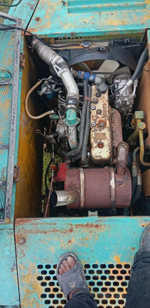 ขายรถแม็คโครkobelco sk60-2ใช้งานดี ใบซื้อขายราคาถูกดี 2.3แสน