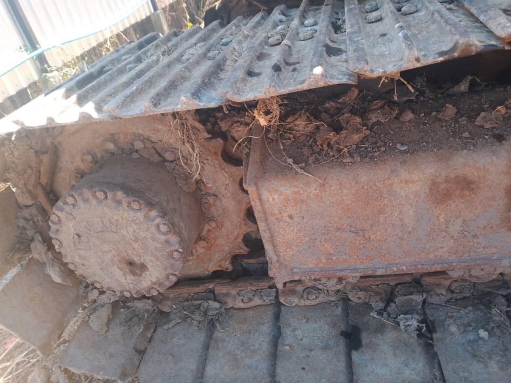 รถแม็คโครkomatsu pc120-5 ใช้งานดี ใบซื้อvาย ราคา299,000