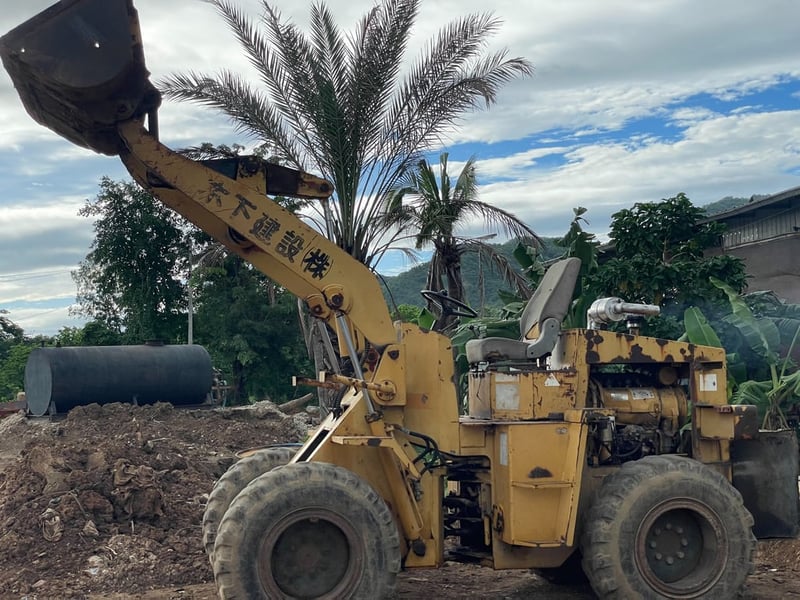 รถตักmitsubishi ใช้งานดี ใบซื้อvาย ราคา139,000 รถตักmitsubishi ใช้งานดี ใบซื้อvาย ราคา139,000