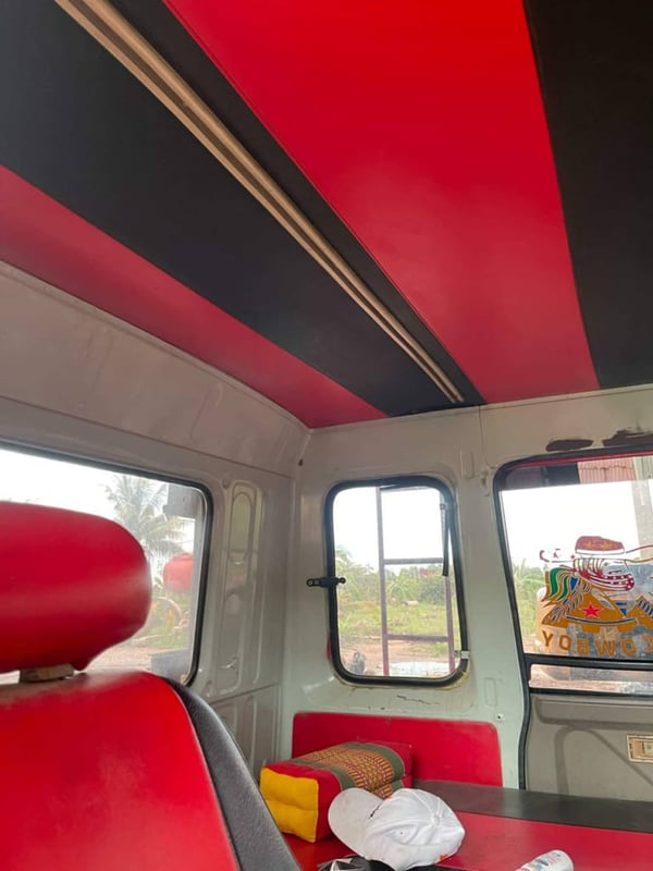 ขายรถ6ล้อดั้ม mitsubishi  190แรง ใช้งานดี มีมะเบียน ราคา5.4แสน