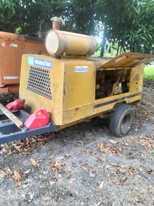  ขายเครื่องปั๊มลม komatsu 35vs-3 ใช้งานได้ ราคา80,000