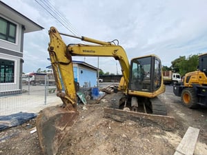 รถแม็คโครkomatsu pc60-7 ใช้งานได้ ใบซื้อขาย ราคา2.6แสน