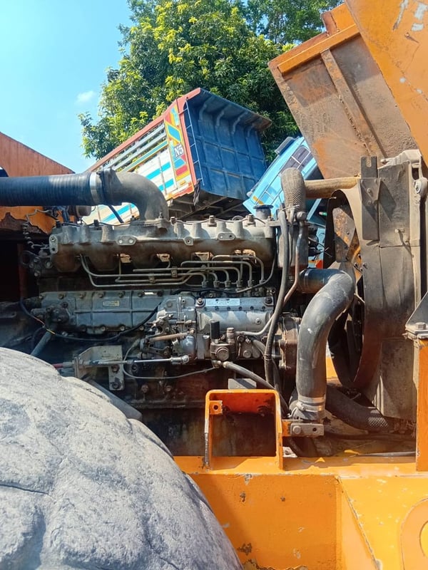 รถบด10ton ล้อหนาม sakai sv500DF ใช้งานดี มีทะเบียน ราคาถูกดีๆๆ6.7แสน รถบด10ton ล้อหนาม sakai sv500DF ใช้งานดี มีทะเบียน ราคาถูกดีๆๆ6.7แสน