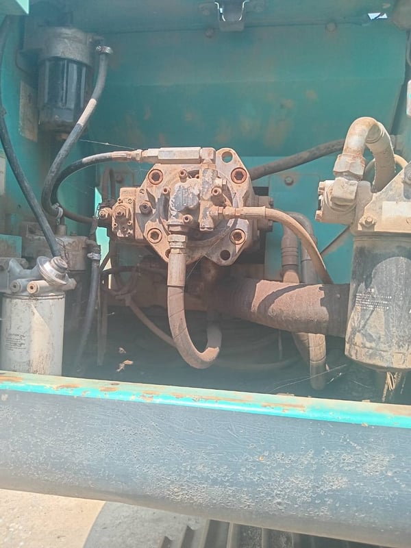 รถแม็คโครkobelco sk200-8มีทะเบียน ใช้งานดี ราคา110,000 รถแม็คโครkobelco sk200-8มีทะเบียน ใช้งานดี ราคา110,000