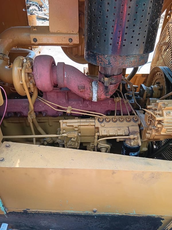 รถแทรกเตอร์CAT D6H ใช้งานดี เกียร์ทอค ใบซื้อขาย ราคา980,000