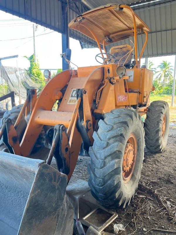 ขายรถตักล้อยาง cat 920 ใช้งานดี ใบซื้อvาย ราคา2.2แสน
