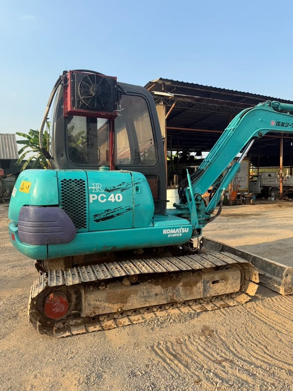 รถแม็คโครkomatsu pc40-7 ใช้งานดี ใบอินวอย ราคา2.6แสน
