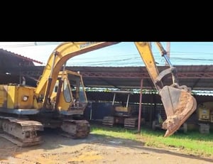 รถแม็คโครkomatsu pc120-2ใช้งานได้ดี ใบซื้อขาย ราคา165,000