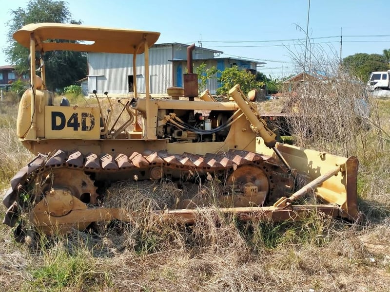 ขายรถแทรแเตอร์CAT D4D ตีนเป็ด ตามสภาพ ใบซื้อvายาาคา145,000