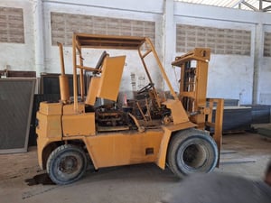 ขายรถโฟคลิป komatsu 5ton ใช้งานดี ใบซื้อvาย ราคา65,000