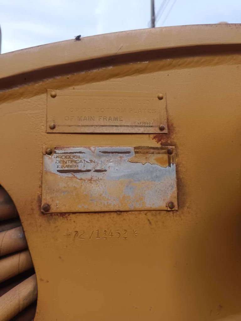 ขายรถเกรดCAT 140G72v12452 มีทะเบียน ใช้งานดี ราคา1,550,000 ขายรถเกรดCAT 140G72v12452 มีทะเบียน ใช้งานดี ราคา1,550,000