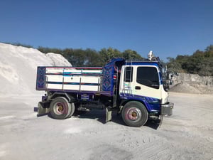 ขายรถ6ล้อดั้มisuzu  200แรง ใช้งานดี มีทะเบียน ราคาถูดดี 7.3แสน