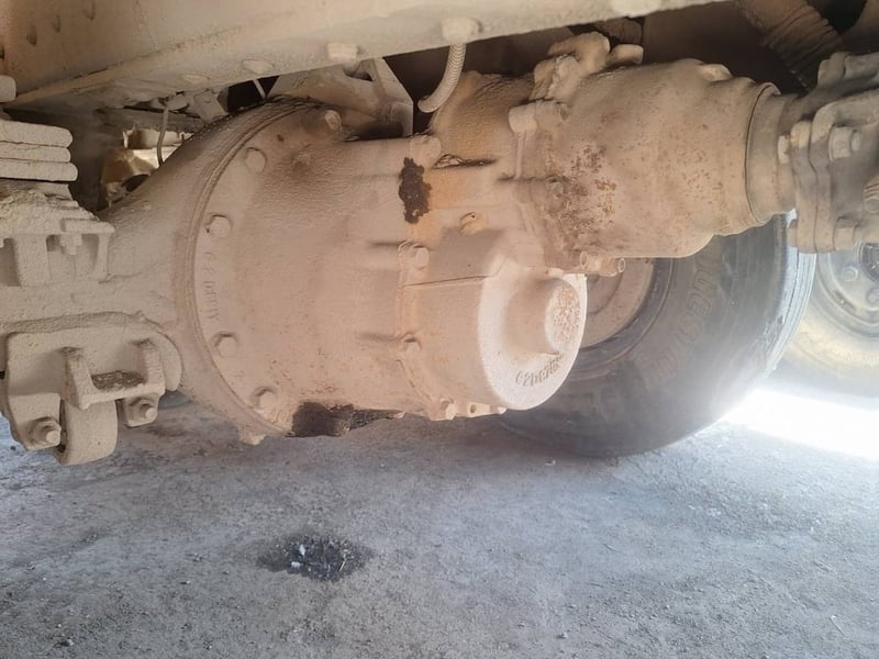 ขายรถ10ล้อ2เพลาisuzu 240 แรง ใช้งานดี มีทะเบียน ราคาถูกก495,000