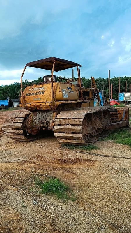 ขายรถแทรกเตอร์komatsu D50p ตีนเป็ด ใช้งานดี ราคา3.3แสน