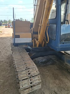 ขายรถแม็คโครkobelco sk60-3ใช้งานดี เก่าjapan ใบซื้อขาย ราคา3.3แสน