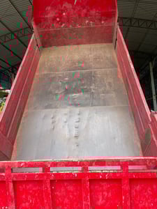 ขายรถ6ล้อดั้ม mitsubishi  190แรง ใช้งานดี มีมะเบียน ราคา5.4แสน