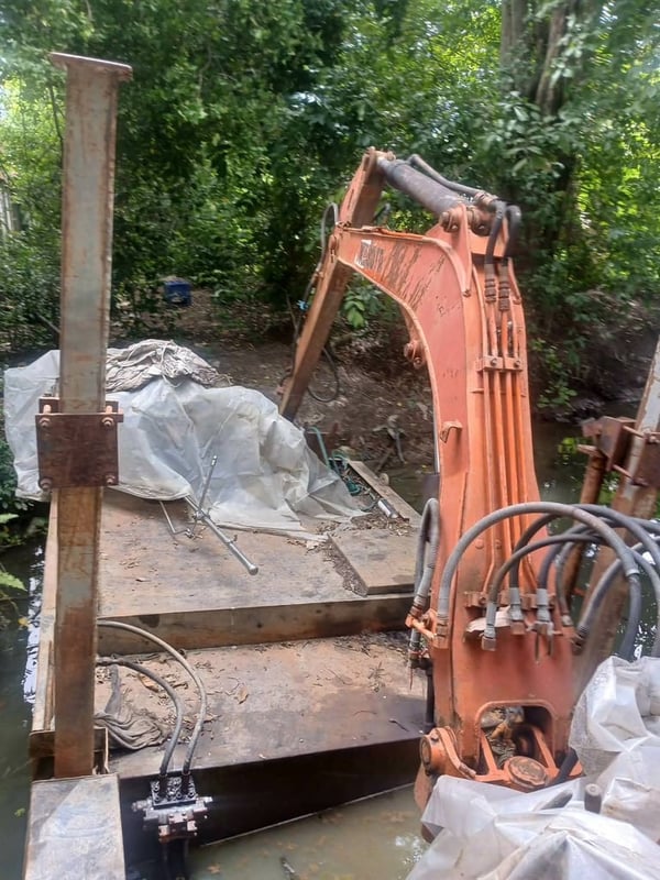 แม็คโครpc15พร้อมโป๊ะ ย.6ม. ก.2.5ม. ใช้งานได้ ใบซื้อขายขายรวม199,000