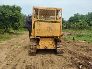 ขายรถแทรกเตอร์CAT D4E ตีนไก่ ใช้งานดี ใบซื้อขาย ราคา190,000 ขายรถแทรกเตอร์CAT D4E ตีนไก่ ใช้งานดี ใบซื้อขาย ราคา190,000