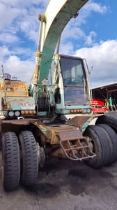 รถแม็คโครล้อยางkobelco ใช้งานดี มีทะเบียน ราคา400,000