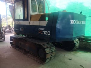 รถแม็คโครkomatsu pc120-5ใช้งานดี ใบซื้อvาย คอนโทรนสั้น ราคา3.2แสน